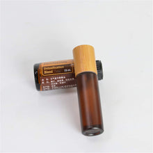 Load image into Gallery viewer, 10 ml - Roll on de luxe Bamboo transparent dépoli bille métallique (1 pièce) - Essentials 4 oils
