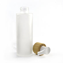 Charger l&#39;image dans la galerie, 100 ml - Bouteille de luxe Bamboo en verre dépoli avec pompe - Essentials 4 oils
